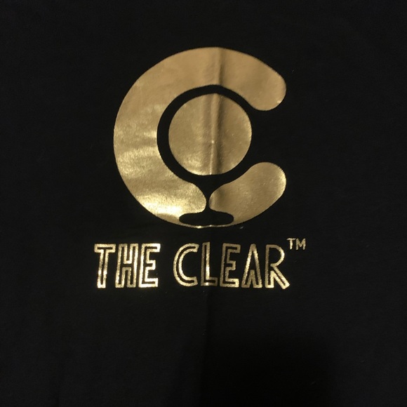 The clear shirt - Picture 2 of 2